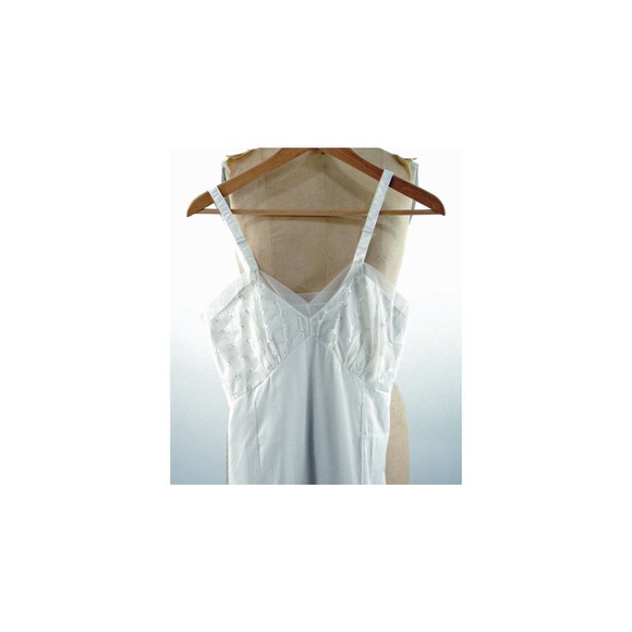 70's Embroidered White Chiffon Bodice Slip by Dixie Bell - Picture 3 of 6